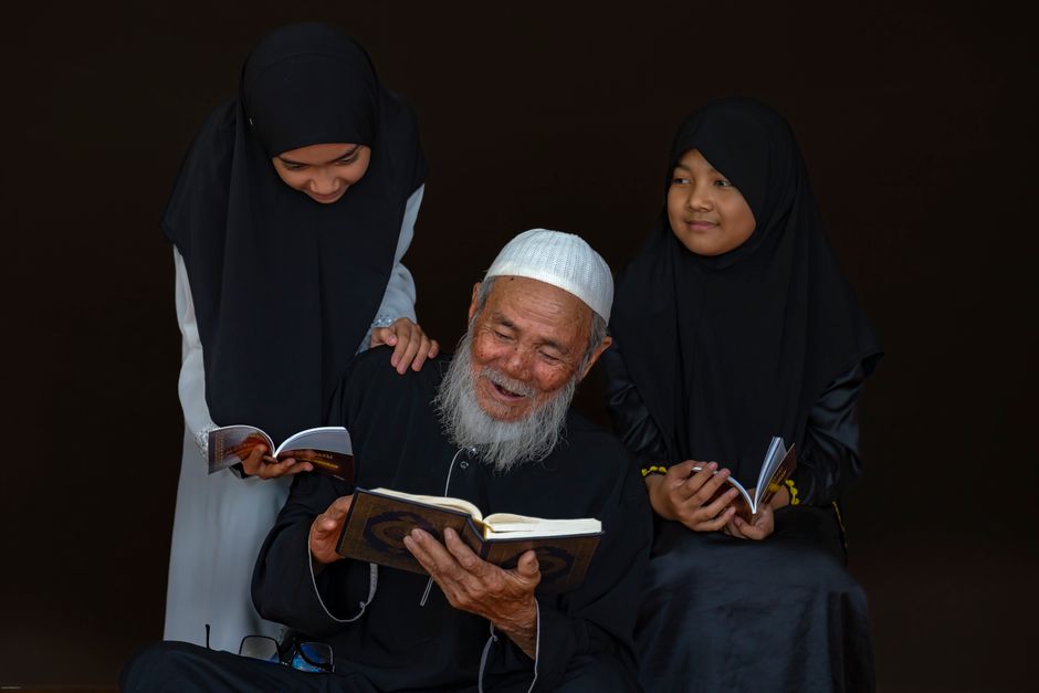 Dekonstruksi Riba dalam Tinjauan Fiqih Muamalah Klasik dan Solusi Transformatif Keuangan Syariah Kontemporer