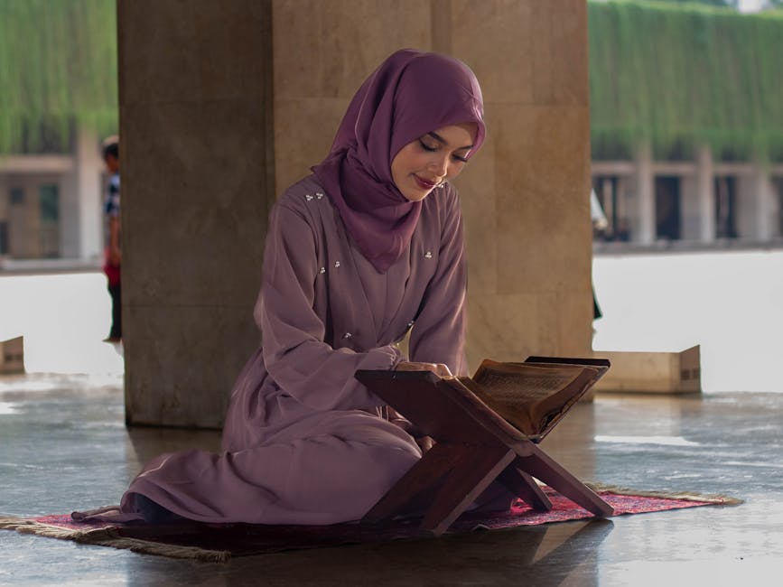 Epistemologi Tauhid: Kajian Ontologis dan Teologis Sifat-Sifat Wajib bagi Allah Swt