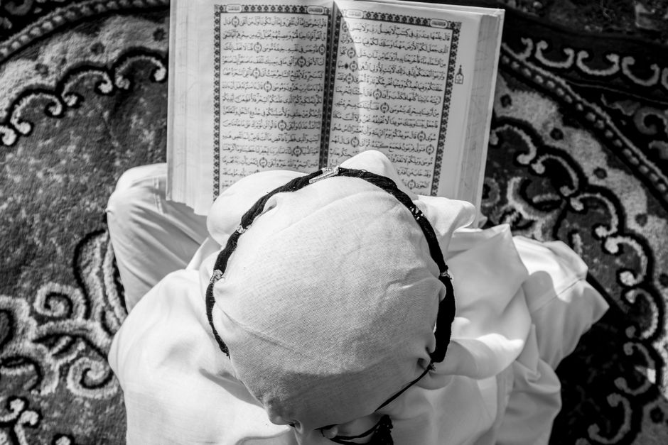 Ontologi Ketuhanan dalam Teologi Islam: Analisis Epistemologis dan Hermeneutika Sifat-Sifat Wajib bagi Allah Swt