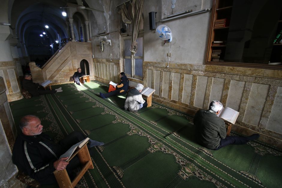 Membedah Ontologi Akidah: Kajian Tematis dan Epistemologis Sifat-Sifat Wajib bagi Allah Swt