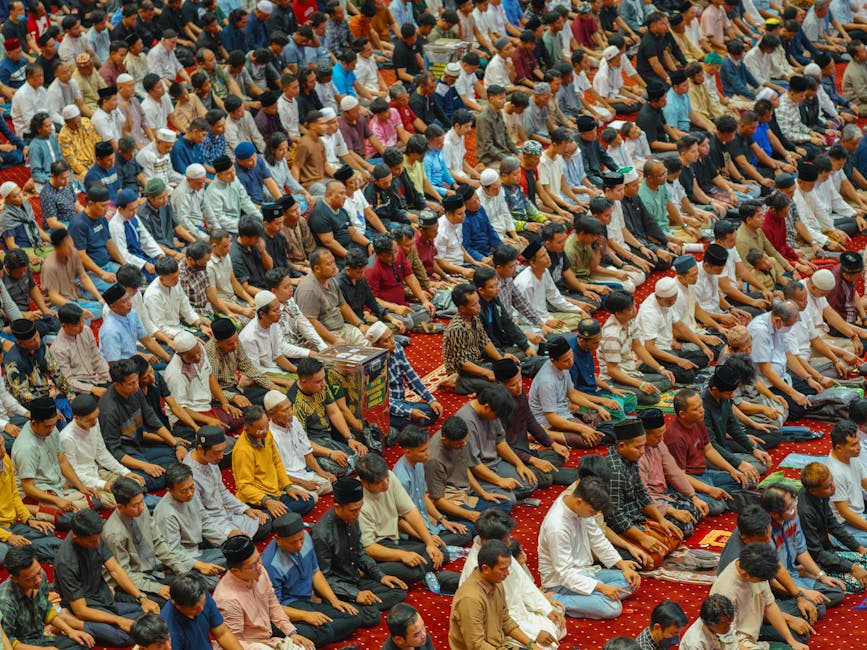 Membedah Hakikat Khusyu dalam Shalat: Kajian Komprehensif Berdasarkan Tafsir Ayat dan Syarah Hadits Nabawi