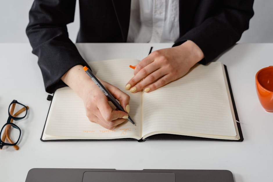 Ilustrasi seorang Muslimah yang sedang membaca buku dengan latar belakang siluet kota modern dan kaligrafi Islam, melambangkan perpaduan antara ilmu pengetahuan, modernitas, dan nilai-nilai agama.