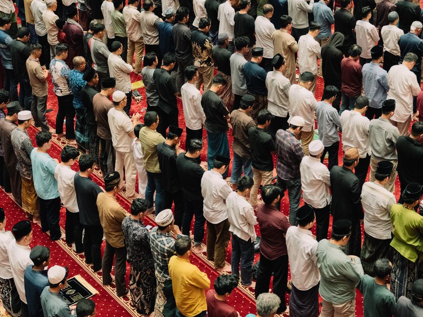 ANALISIS METODOLOGIS SYARAT DAN RUKUN SAHNYA PUASA PERSPEKTIF EMPAT MADZHAB KAJIAN TAFSIR DAN FIQIH PERBANDINGAN