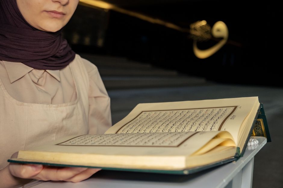 Epistemologi Niat dalam Syariat: Analisis Komprehensif Hadis Riwayat Umar bin Khattab dari Perspektif Tafsir, Fiqih, dan Akidah